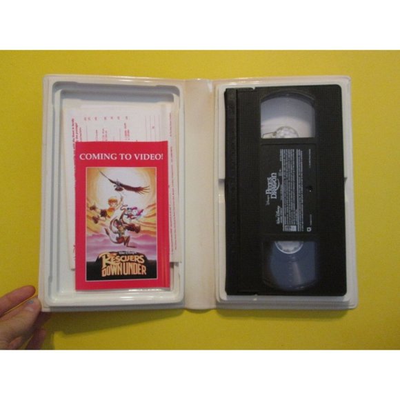 Pete's Dragon Disney VTG Vintage Rare Cover Childrens VHS - Picture 2 of 4